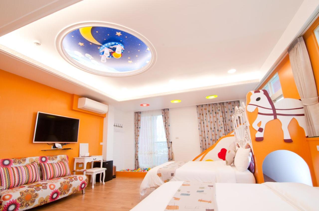 Michelin Castle - Yilan Homestay Wujie Bagian luar foto