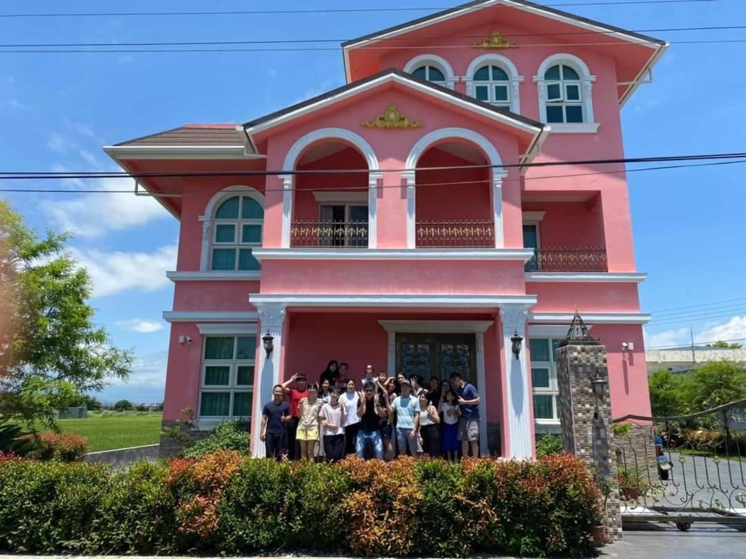 Michelin Castle - Yilan Homestay Wujie Bagian luar foto