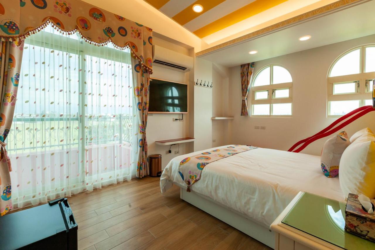Michelin Castle - Yilan Homestay Wujie Bagian luar foto